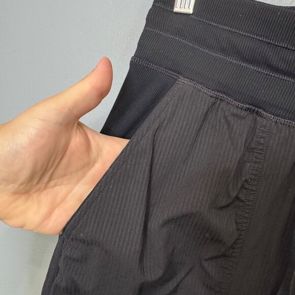 LULULEMON mid rise dance studio jogger in black size 4 - Picture 5 of 10